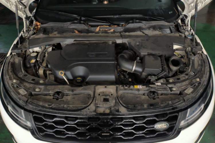 Used Land Rover Range Evoque 2020 249 PS R-DYNAMIC S Blackened Sport Technology Edition Engine Bay
