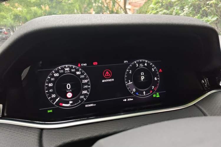 Used Land Rover Range Evoque 2020 249 PS R-DYNAMIC S Sport Edition Instrument Cluster