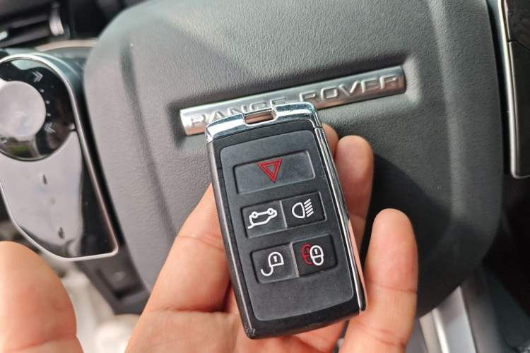 Used Land Rover Range Evoque 2020 249 PS R-DYNAMIC S Black Edition Sport Version Vehicle Key