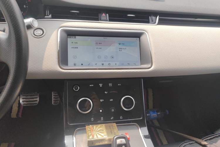 Used Land Rover Range Evoque 2020 249 PS R-DYNAMIC S Sport Edition Audio And AC Panel