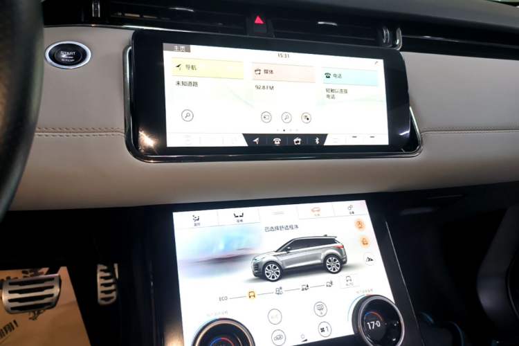 Used Land Rover Range Evoque 2020 249 PS R-DYNAMIC SE Sport Technology Edition Audio And AC Panel