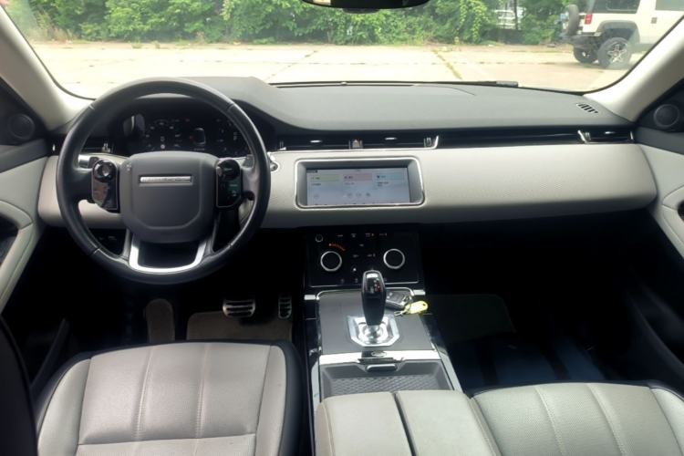 Used Land Rover Range Evoque 2020 249 PS R-DYNAMIC S Sport Edition Center Console
