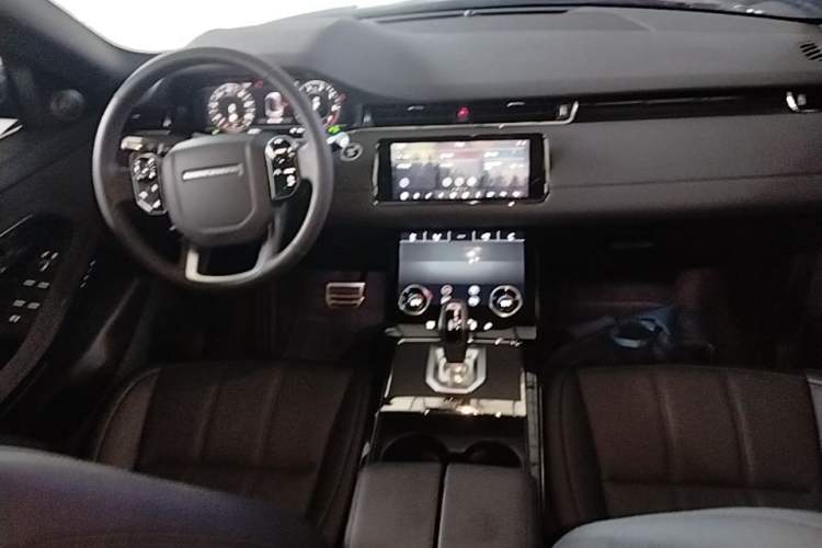 Used Land Rover Range Evoque 2020 249 PS R-DYNAMIC S Sport Edition Center Console