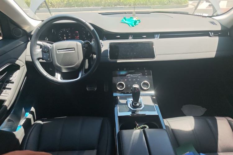 Used Land Rover Range Evoque 2020 249 PS R-DYNAMIC SE Sport Technology Edition Center Console