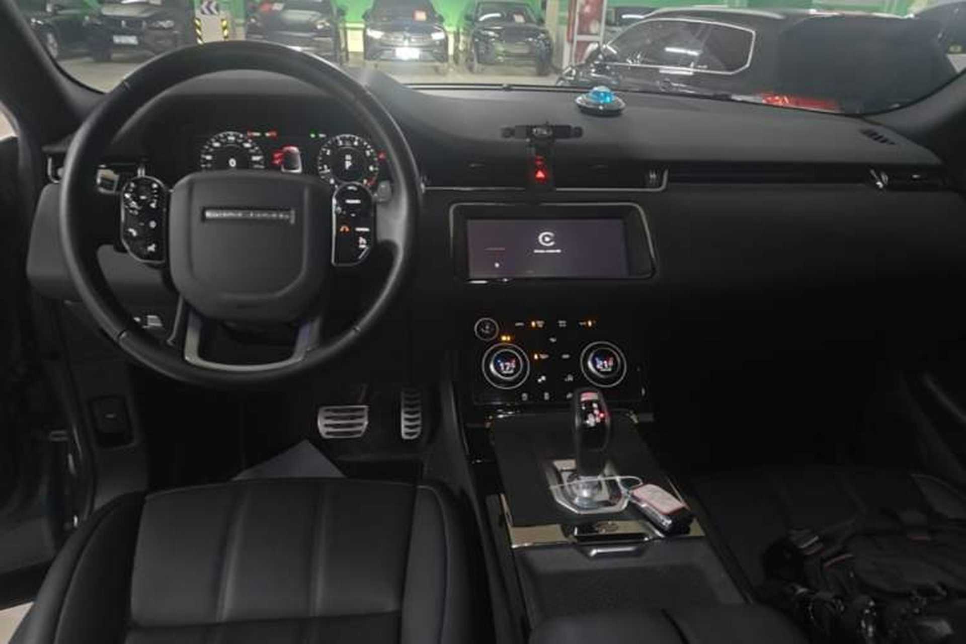 Used Land Rover Range Evoque 2020 249 PS R-DYNAMIC S Sport Edition Center Console