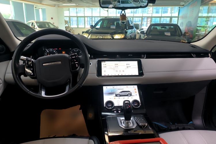 Used Land Rover Range Evoque 2020 249 PS R-DYNAMIC SE Sport Technology Edition Center Console