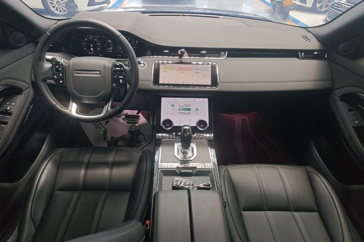 Used Land Rover Range Evoque 2020 249 PS R-DYNAMIC SE Sport Technology Edition Center Console