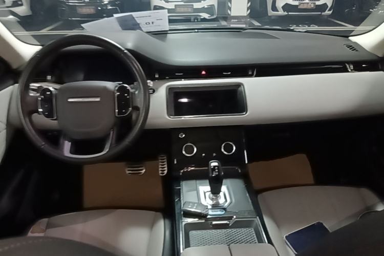 Used Land Rover Range Evoque 2020 249 PS R-DYNAMIC S Sport Edition Center Console