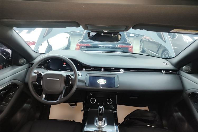 Used Land Rover Range Evoque 2020 249 PS R-DYNAMIC S Sport Edition Center Console