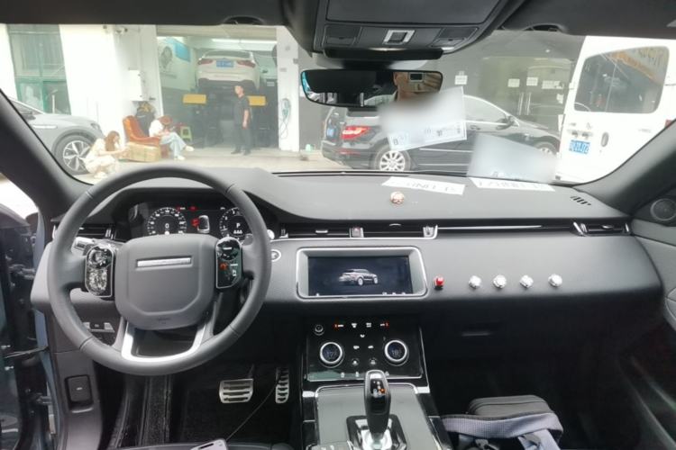 Used Land Rover Range Evoque 2020 249 PS R-DYNAMIC S Black Edition Sport Version Center Console