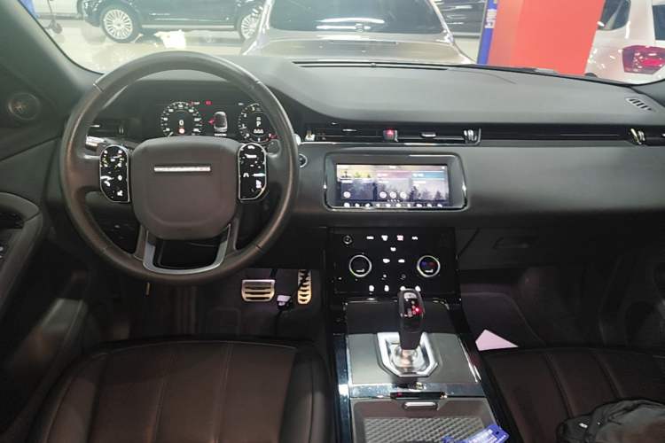 Used Land Rover Range Evoque 2020 249 PS R-DYNAMIC S Black Edition Sport Version Center Console