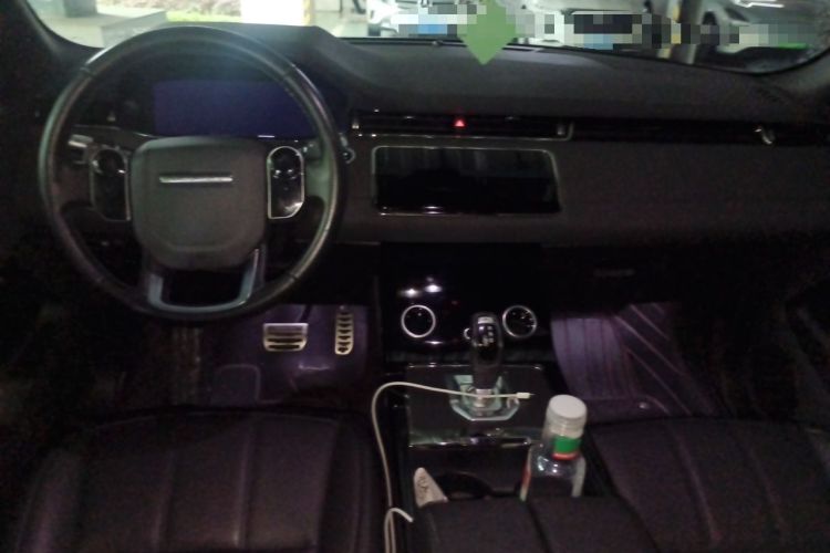 Used Land Rover Range Evoque 2020 249 PS R-DYNAMIC SE Sport Technology Edition Center Console
