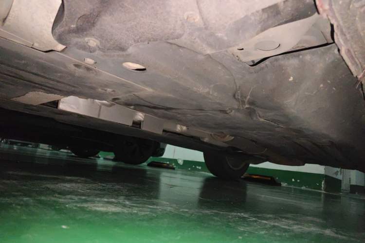 Used Land Rover Range Evoque 2020 249 PS Youth Edition Chassis Front Left