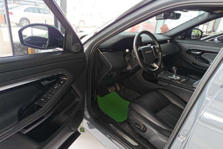 Used Land Rover Range Evoque 2020 249 PS R-DYNAMIC S Sport Edition Driver Seat