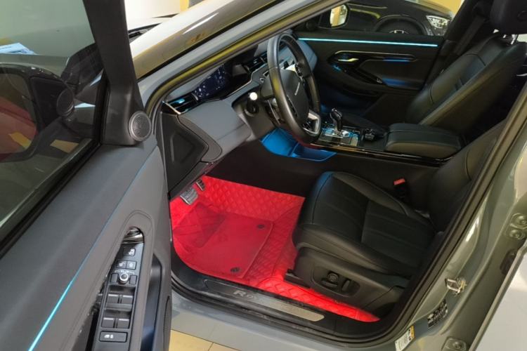 Used Land Rover Range Evoque 2020 249 PS R-DYNAMIC SE Sport Technology Edition Driver Seat