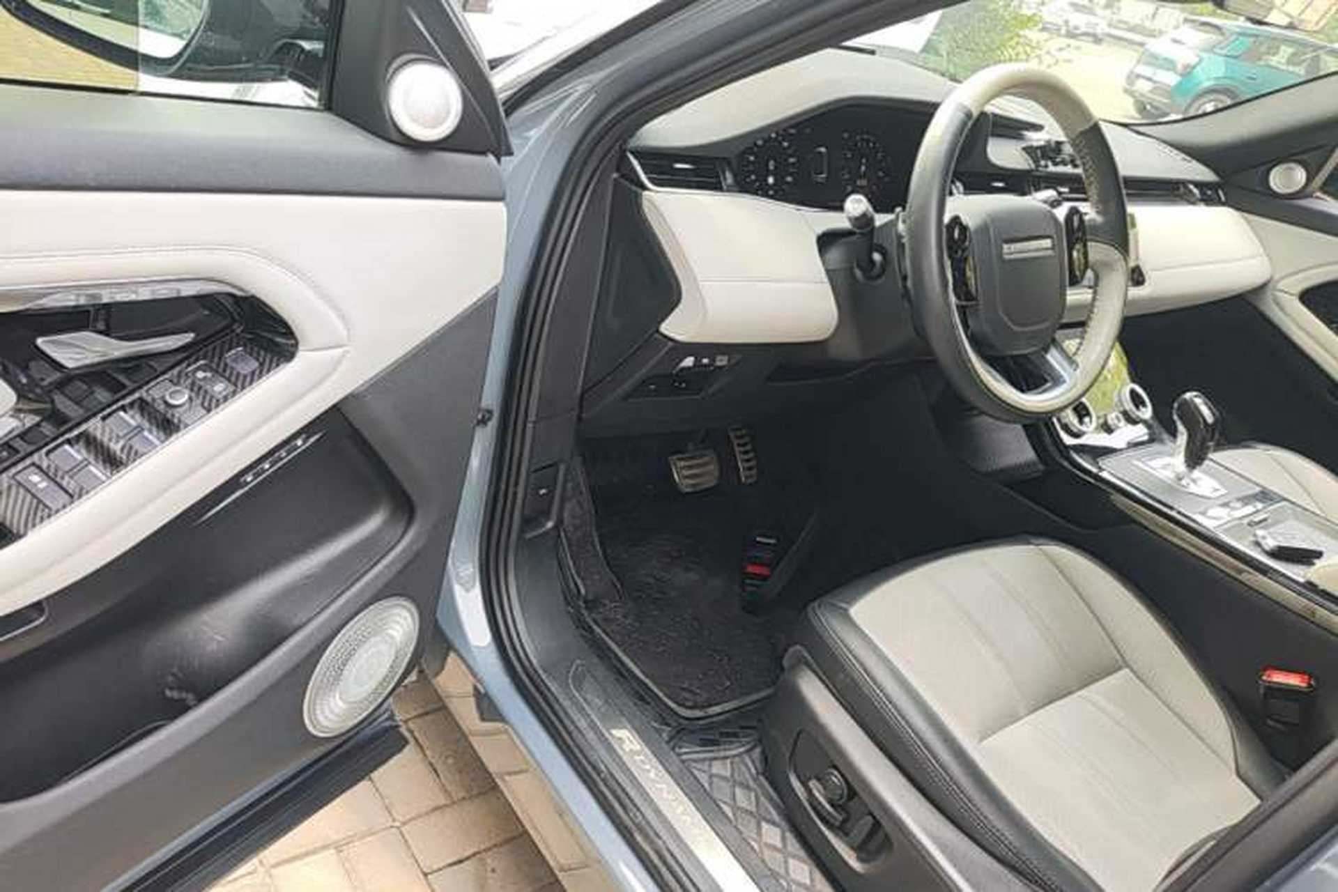 Used Land Rover Range Evoque 2020 249 PS R-DYNAMIC S Blackened Sport Technology Edition Driver Seat