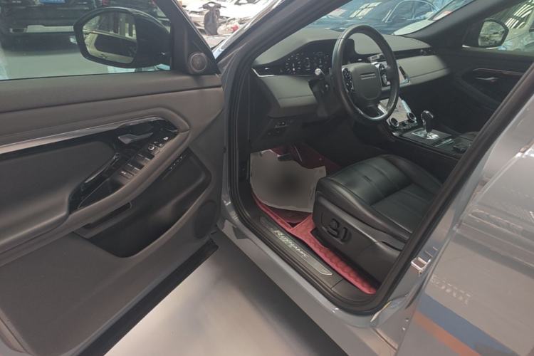 Used Land Rover Range Evoque 2020 249 PS R-DYNAMIC SE Sport Technology Edition Driver Seat