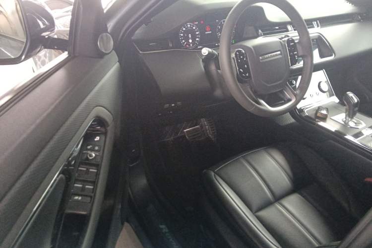 Used Land Rover Range Evoque 2020 249 PS R-DYNAMIC S Sport Edition Driver Seat