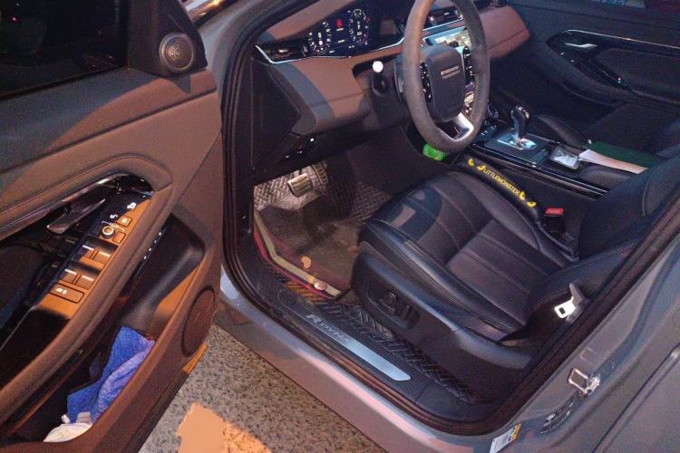 Used Land Rover Range Evoque 2020 249 PS R-DYNAMIC SE Sport Technology Edition Driver Seat