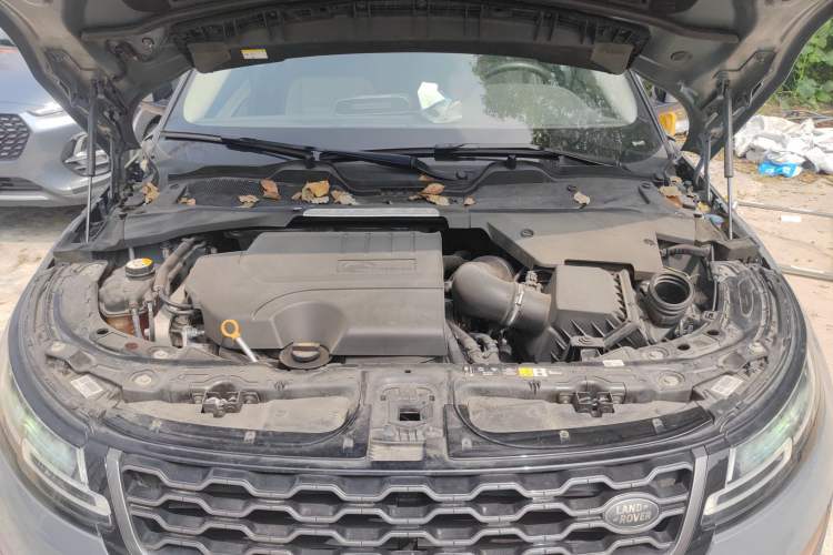 Used Land Rover Range Evoque 2020 249 PS R-DYNAMIC S Sport Edition Engine Bay