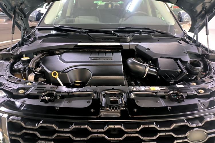 Used Land Rover Range Evoque 2020 249 PS R-DYNAMIC SE Sport Technology Edition Engine Bay