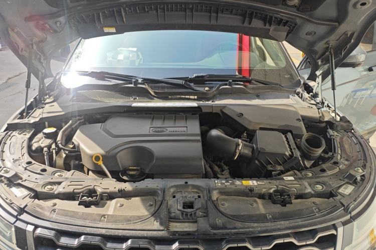 Used Land Rover Range Evoque 2020 249 PS R-DYNAMIC SE Sport Technology Edition Engine Bay