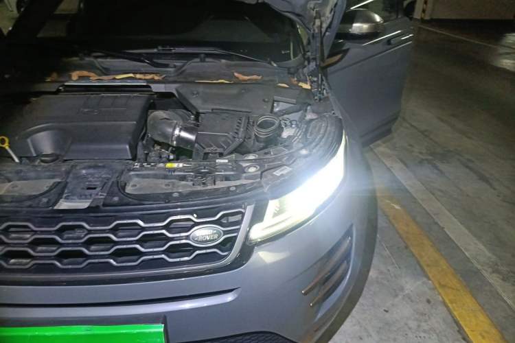 Used Land Rover Range Evoque 2020 249 PS R-DYNAMIC SE Sport Technology Edition Engine Bay Left