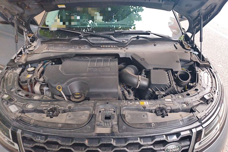 Used Land Rover Range Evoque 2020 249 PS R-DYNAMIC S Sport Edition Engine Bay