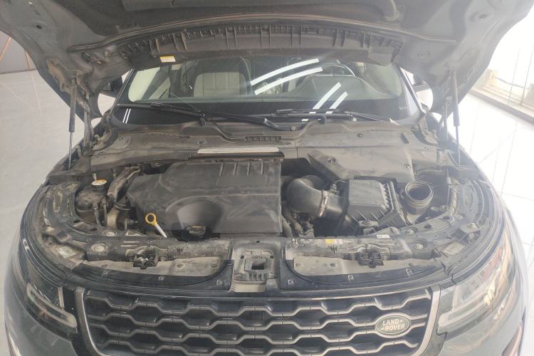 Used Land Rover Range Evoque 2020 249 PS R-DYNAMIC S Sport Edition Engine Bay