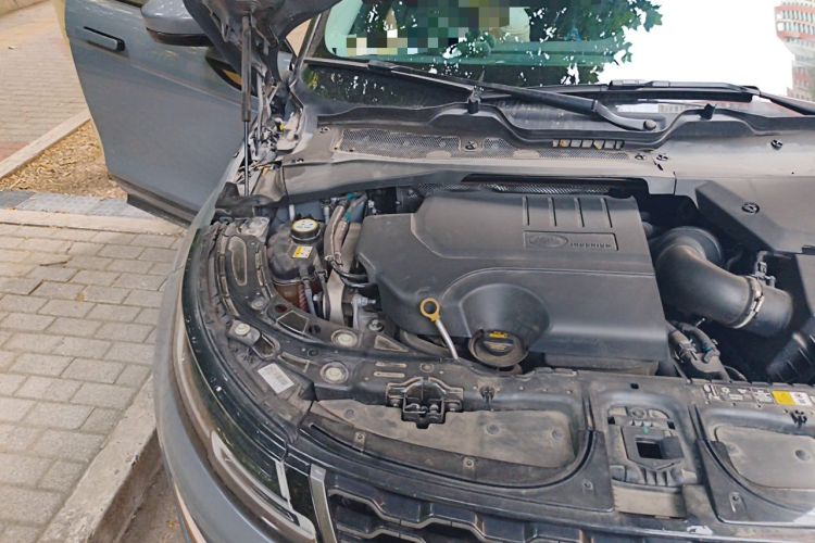Used Land Rover Range Evoque 2020 249 PS R-DYNAMIC S Sport Edition Engine Bay Right