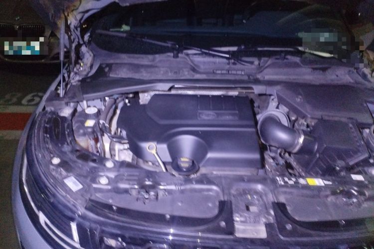 Used Land Rover Range Evoque 2020 249 PS R-DYNAMIC S Black Edition Sport Version Engine Bay Right