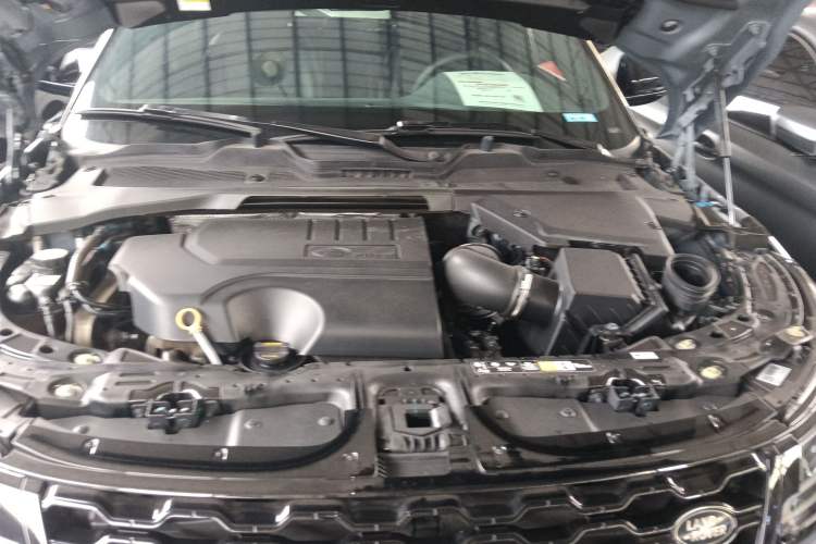 Used Land Rover Range Evoque 2020 249 PS R-DYNAMIC S Sport Edition Engine Bay
