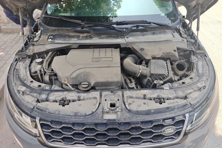 Used Land Rover Range Evoque 2020 249 PS R-DYNAMIC S Sport Edition Engine Bay