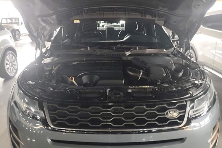 Used Land Rover Range Evoque 2020 249 PS R-DYNAMIC SE Sport Technology Edition Engine Bay