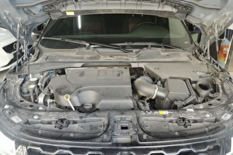 Used Land Rover Range Evoque 2020 249 PS R-DYNAMIC S Blackened Sport Technology Edition Engine Bay