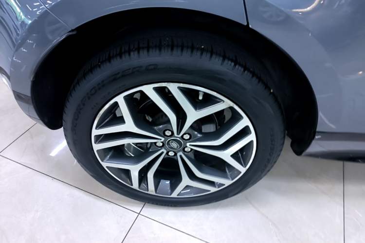 Used Land Rover Range Evoque 2020 249 PS R-DYNAMIC SE Sport Technology Edition Exterior 1