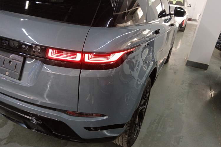 Used Land Rover Range Evoque 2020 249 PS R-DYNAMIC S Black Edition Sport Version Exterior 3