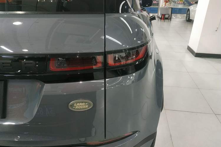 Used Land Rover Range Evoque 2020 249 PS R-DYNAMIC S Sport Edition Exterior 3