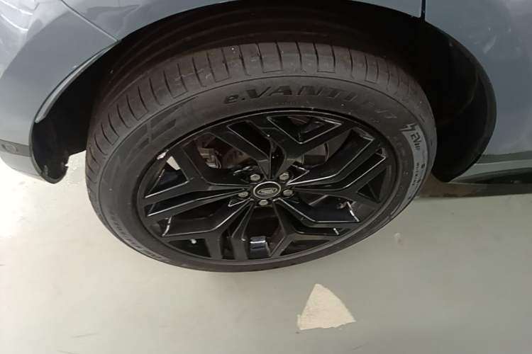 Used Land Rover Range Evoque 2020 249 PS R-DYNAMIC S Black Edition Sport Version Exterior 5