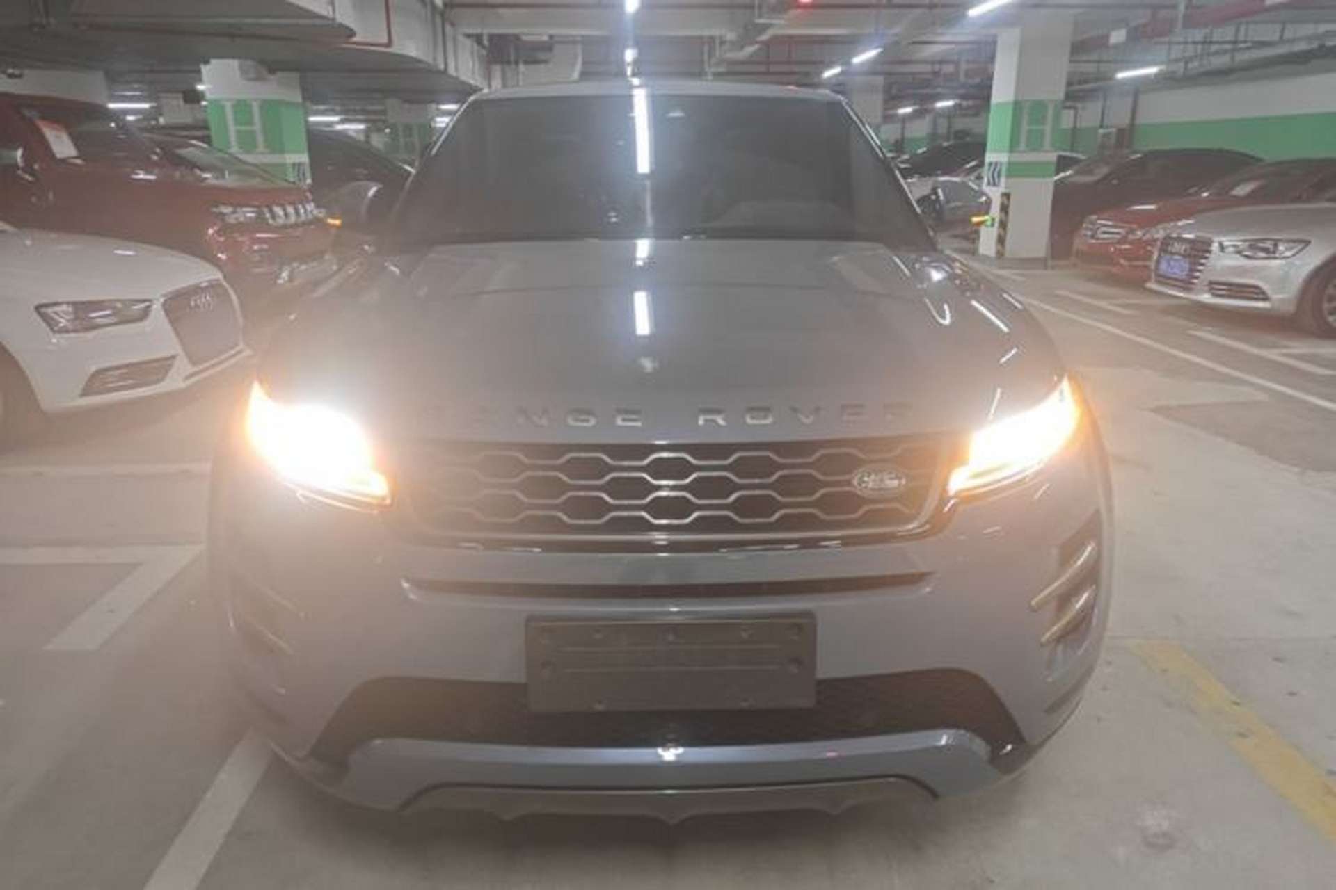 Used Land Rover Range Evoque 2020 249 PS R-DYNAMIC S Sport Edition Front