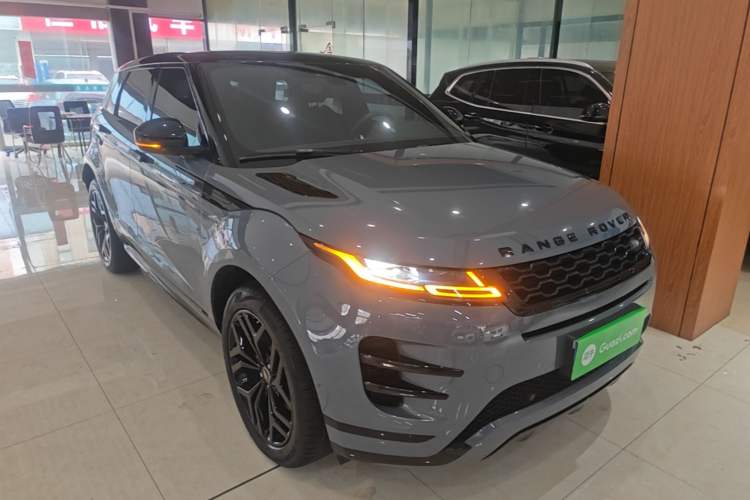 Used Land Rover Range Evoque 2020 249 PS R-DYNAMIC S Black Edition Sport Version Front Right 45 Deg