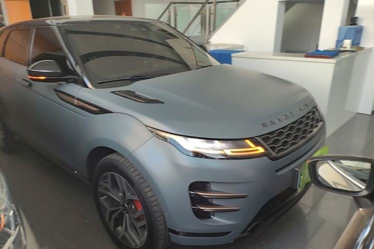 Used Land Rover Range Evoque 2020 249 PS R-DYNAMIC S Sport Edition Front Right 45 Deg
