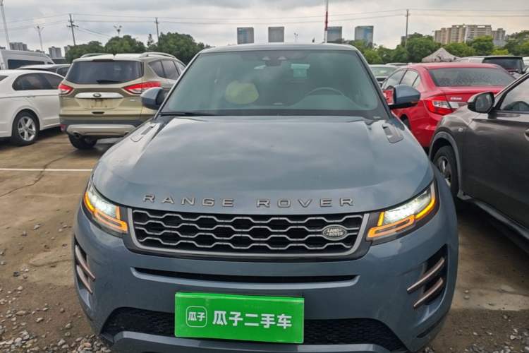 Used Land Rover Range Evoque 2020 249 PS R-DYNAMIC SE Sport Technology Edition Front