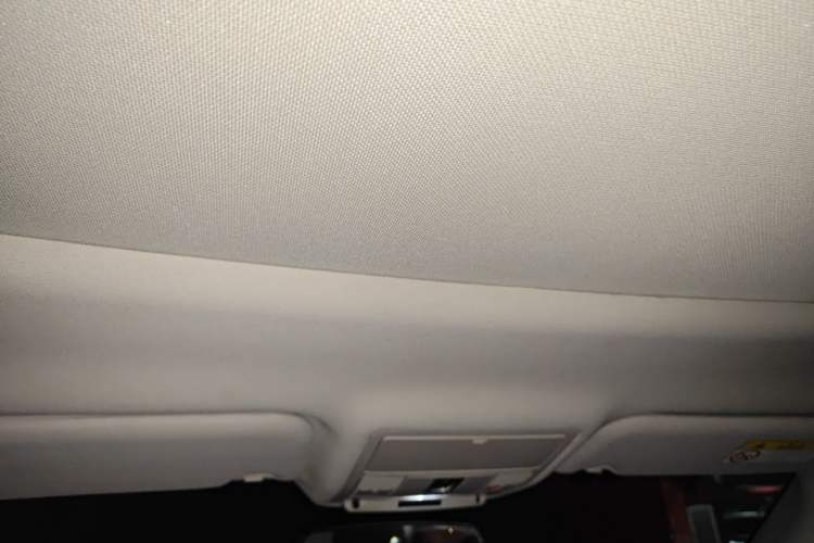 Used Land Rover Range Evoque 2020 249 PS Youth Edition Headliner
