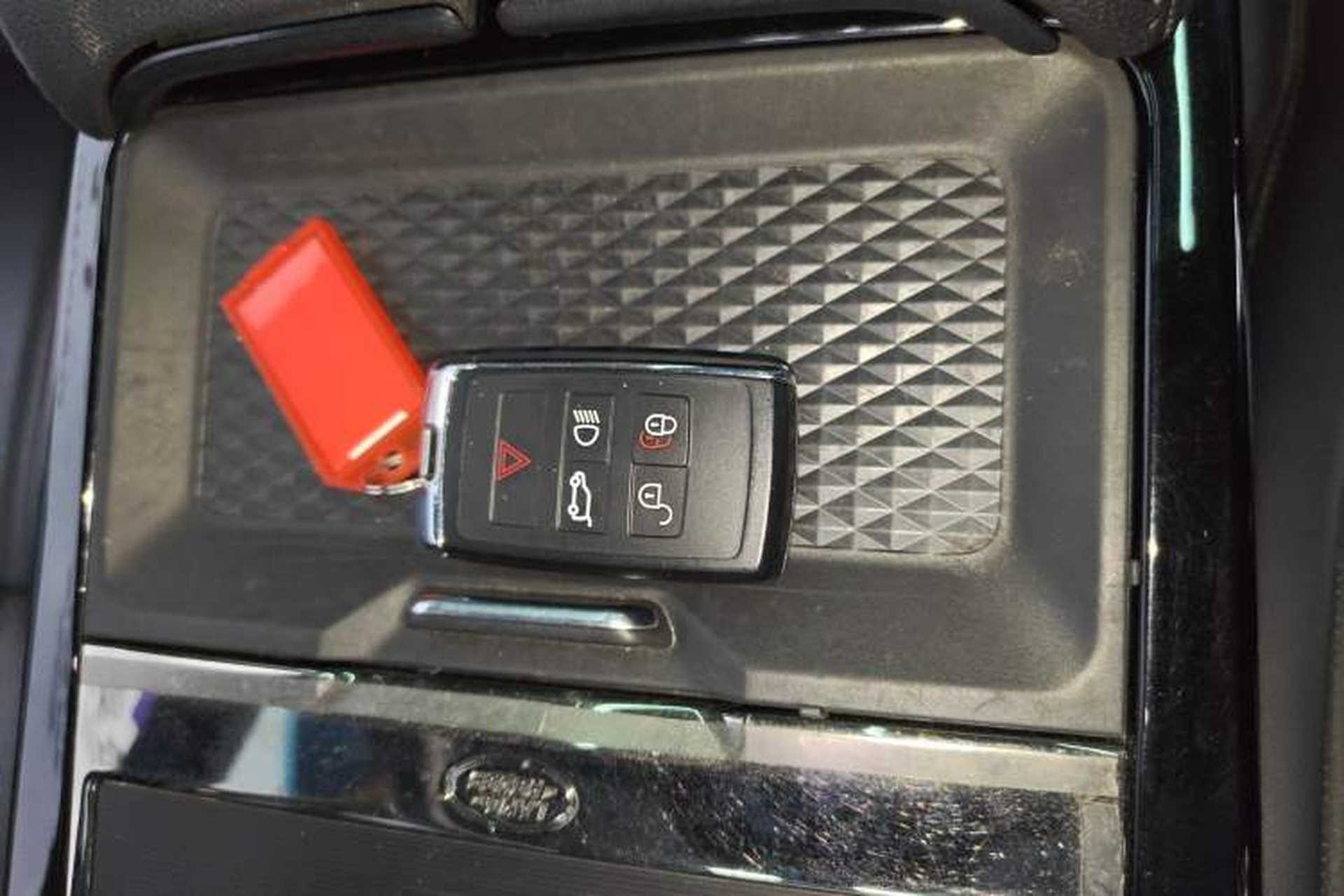 Used Land Rover Range Evoque 2020 249 PS R-DYNAMIC S Sport Edition Interior 1