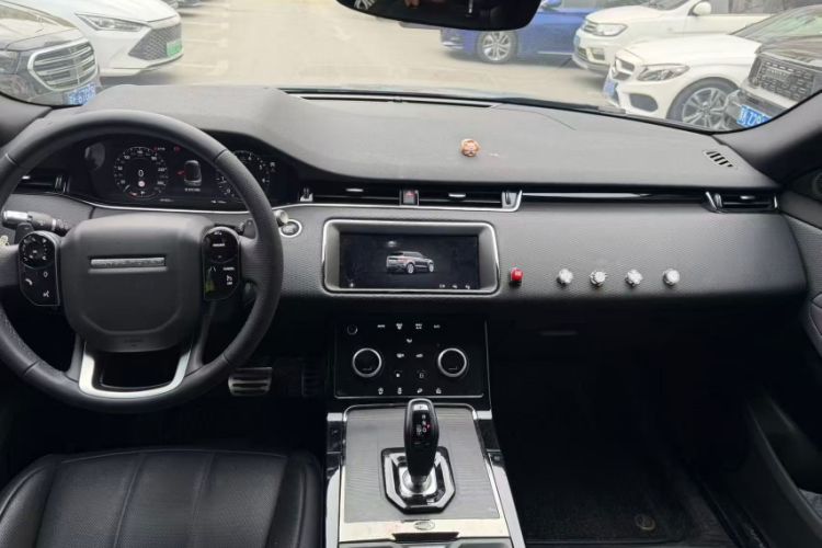 Used Land Rover Range Evoque 2020 249 PS R-DYNAMIC S Black Edition Sport Version Interior 2