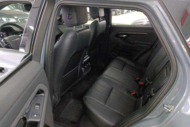 Used Land Rover Range Evoque 2020 249 PS R-DYNAMIC S Sport Edition Interior 4