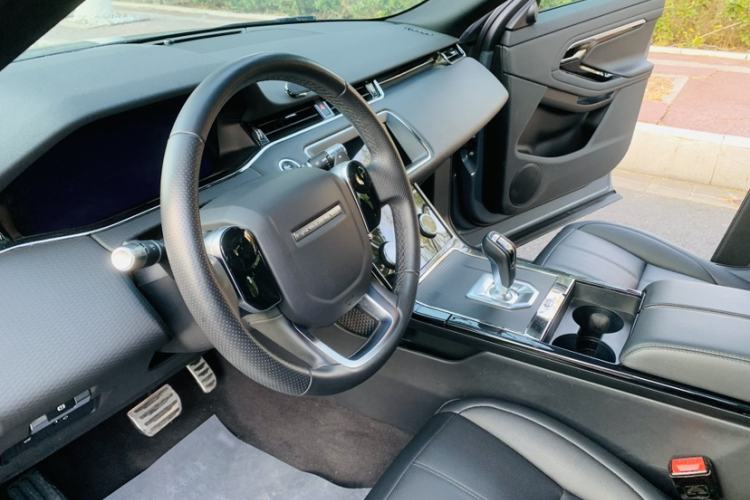 Used Land Rover Range Evoque 2020 249 PS R-DYNAMIC S Sport Edition Interior 7