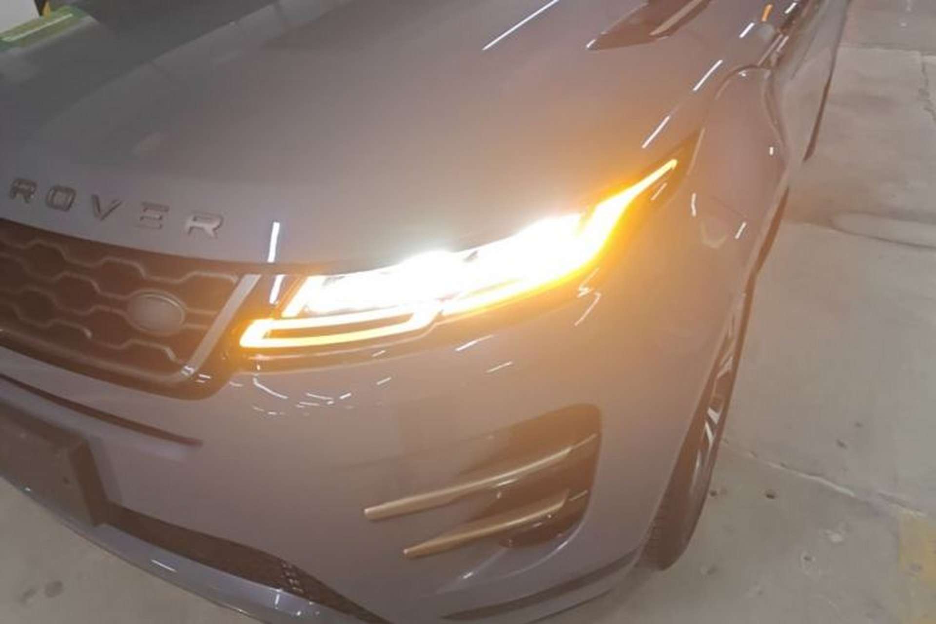 Used Land Rover Range Evoque 2020 249 PS R-DYNAMIC S Sport Edition Left Front Headlight