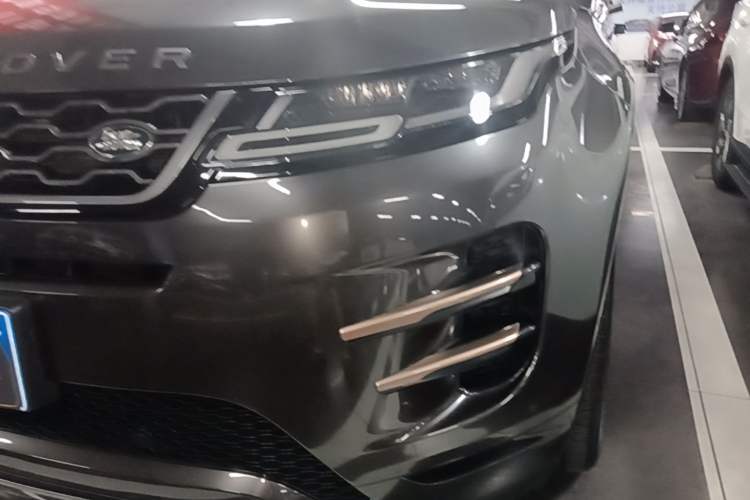 Used Land Rover Range Evoque 2020 249 PS R-DYNAMIC S Sport Edition Left Front Headlight